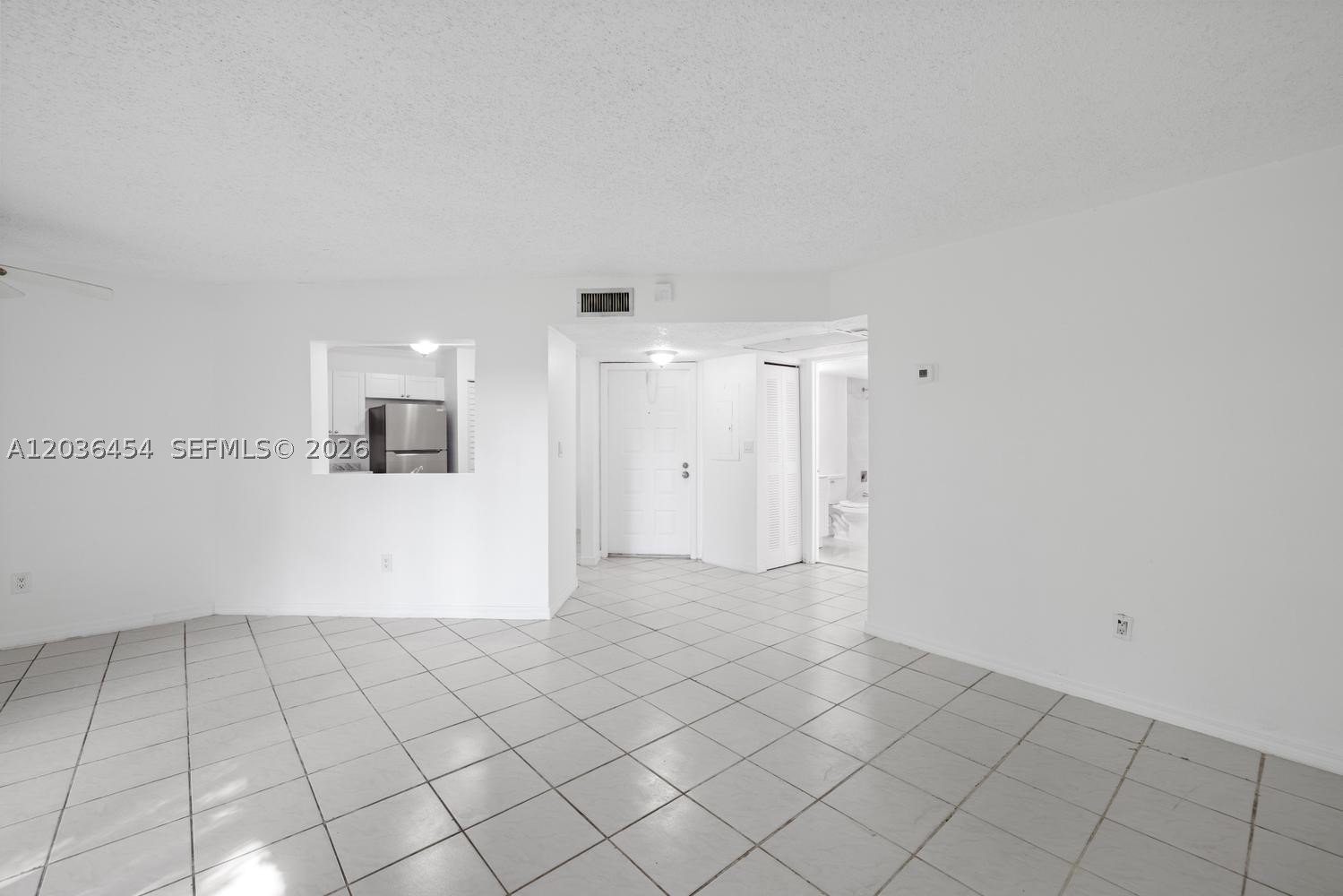 LAKESHORE CONDO I - Residential