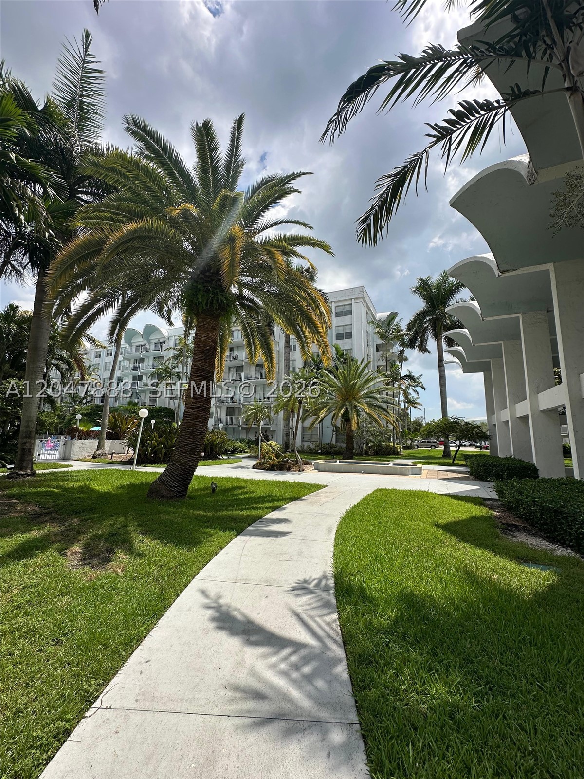 MONTECARLO CONDO - Residential Lease