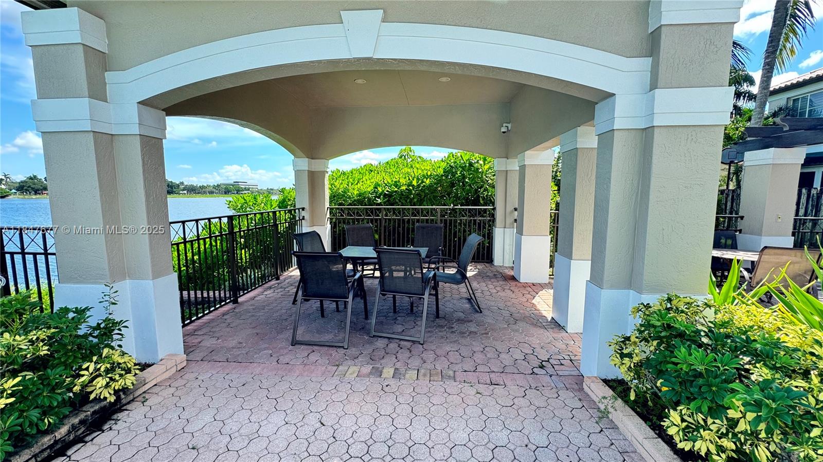 ANCHORAGE AT MIAMI LAKES - Residential Lease