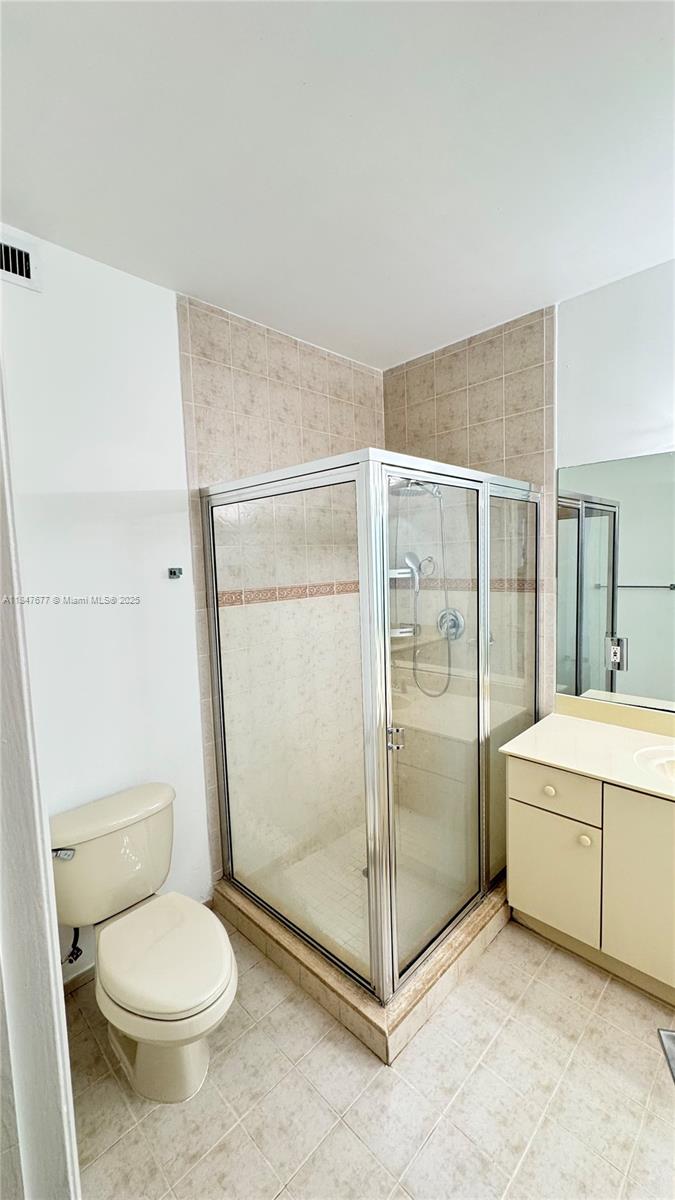 ANCHORAGE AT MIAMI LAKES - Residential Lease