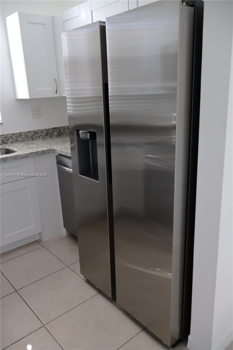 ANCHORAGE AT MIAMI LAKES - Residential Lease
