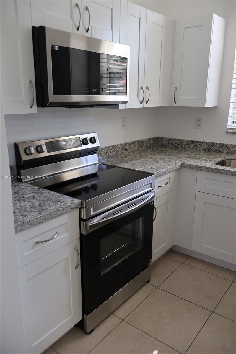 ANCHORAGE AT MIAMI LAKES - Residential Lease