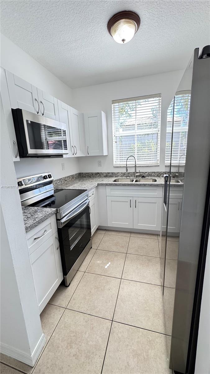 ANCHORAGE AT MIAMI LAKES - Residential Lease