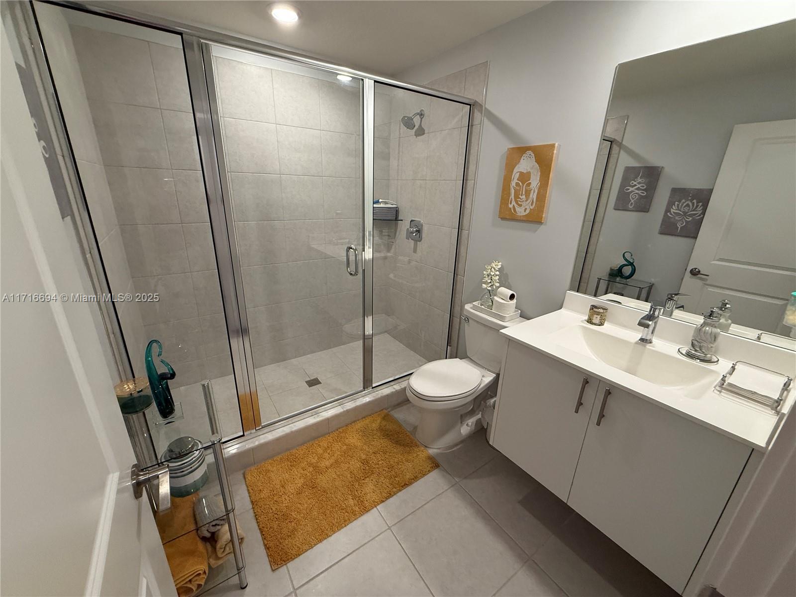 DOWNTOWN DORAL SOUTH PHAS - Residential