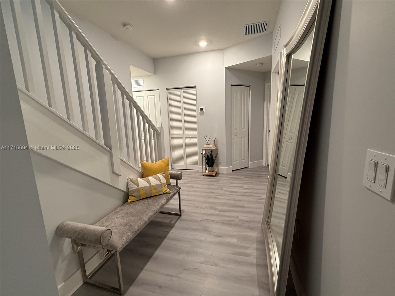 DOWNTOWN DORAL SOUTH PHAS - Residential