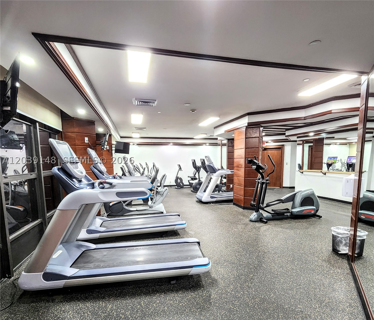 TOWER AT BISCAYNE COVE CO - Residential Lease