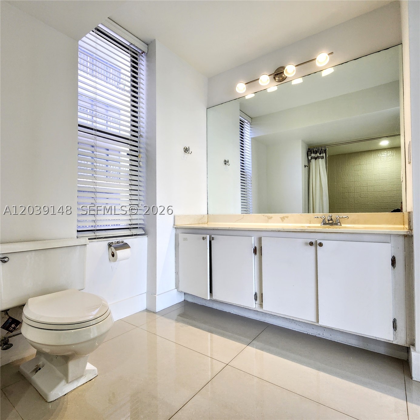 TOWER AT BISCAYNE COVE CO - Residential Lease