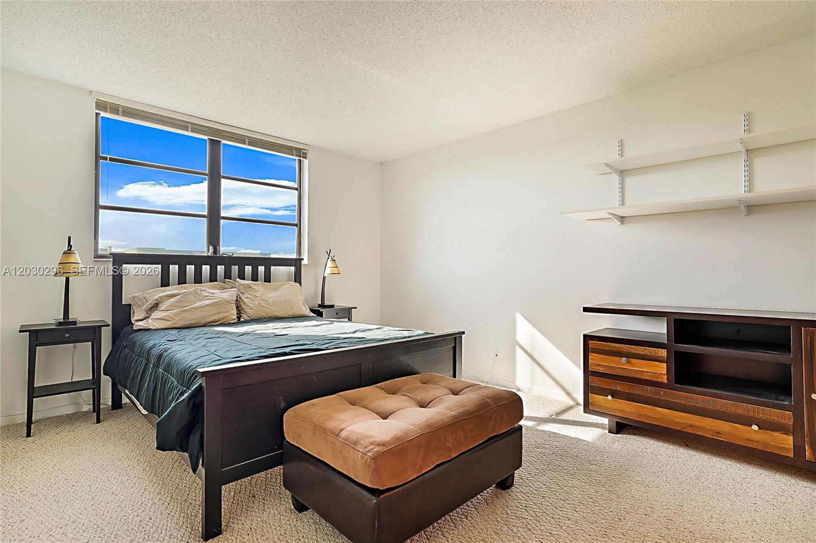 ISLES OF INVERRARY I COND - Residential