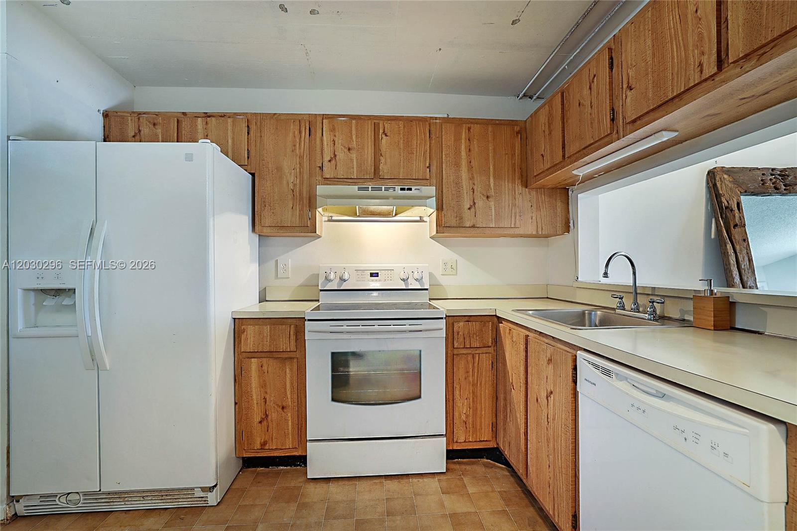 ISLES OF INVERRARY I COND - Residential