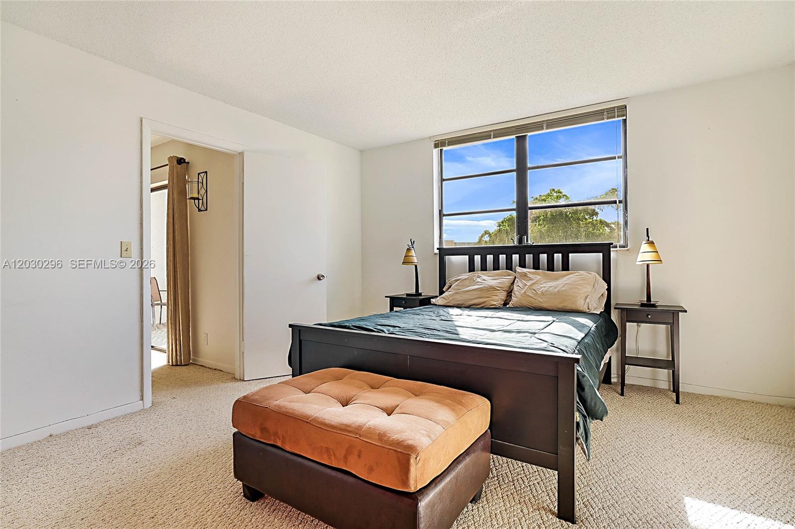 ISLES OF INVERRARY I COND - Residential