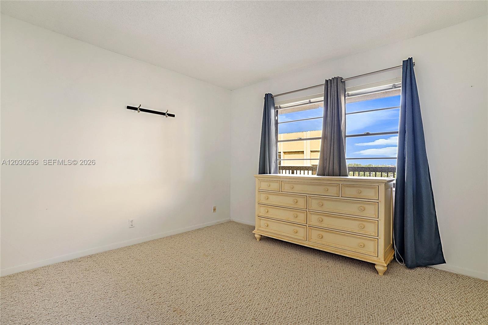 ISLES OF INVERRARY I COND - Residential