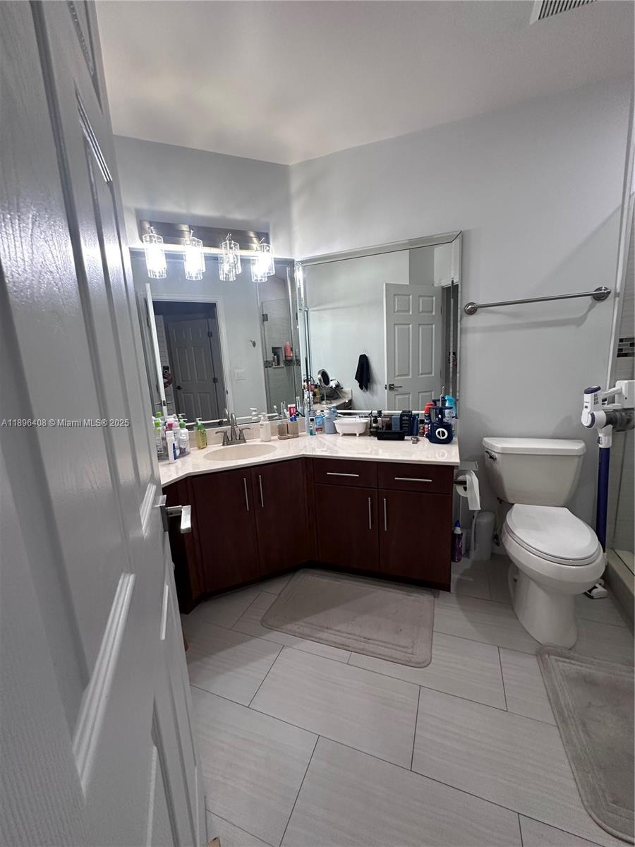 BAYPORT VILLAGE B CONDO - Residential