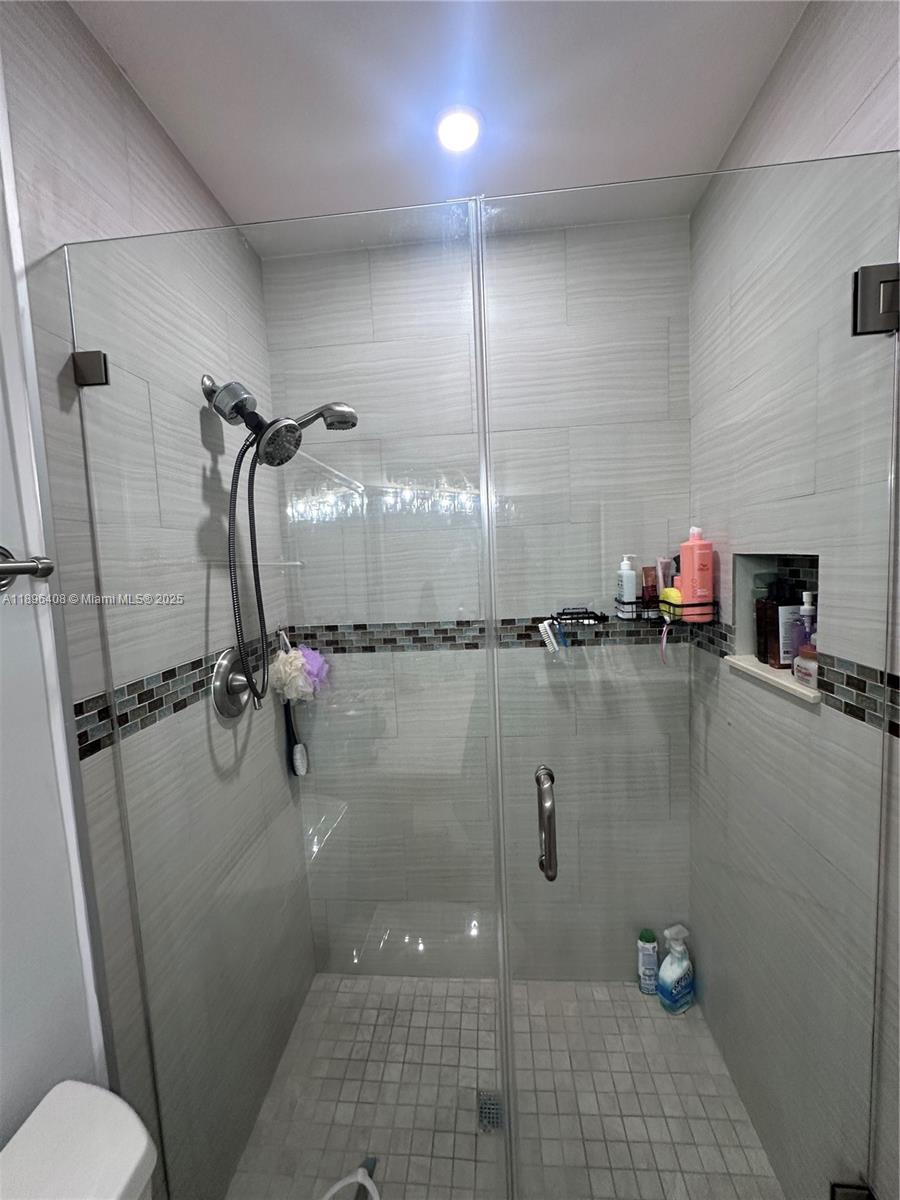BAYPORT VILLAGE B CONDO - Residential