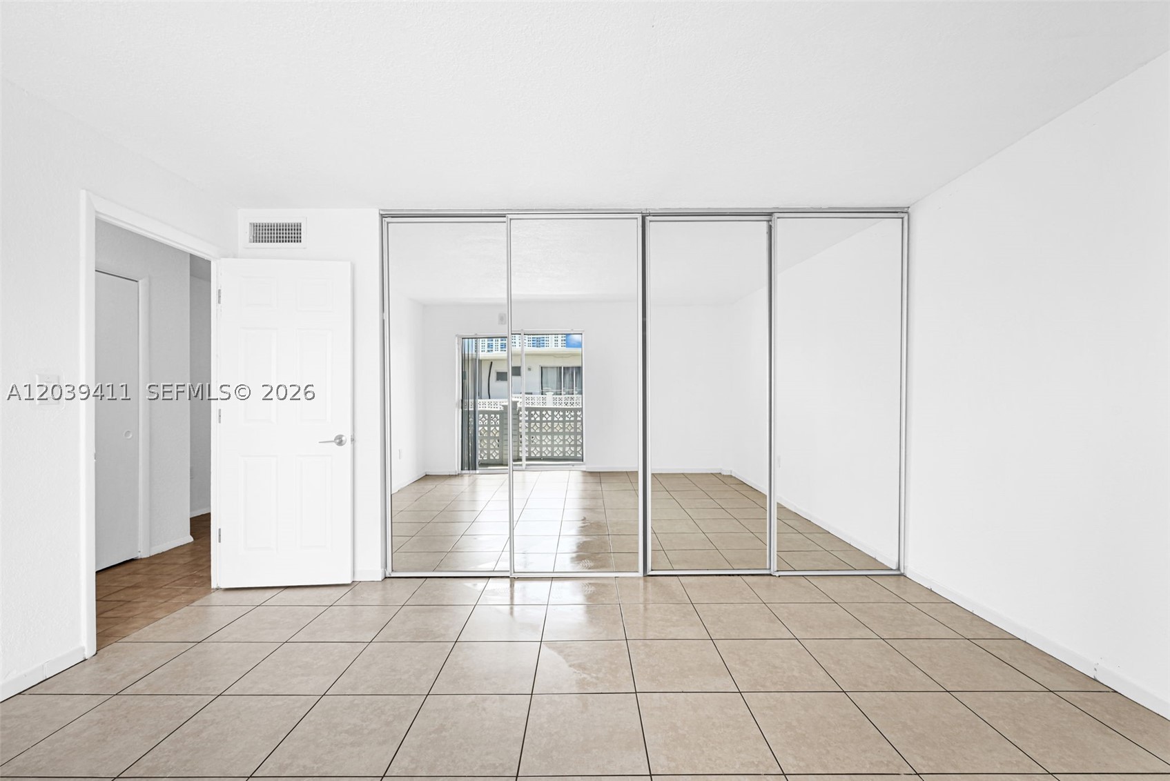 TWIN TOWERS CONDO - Residential