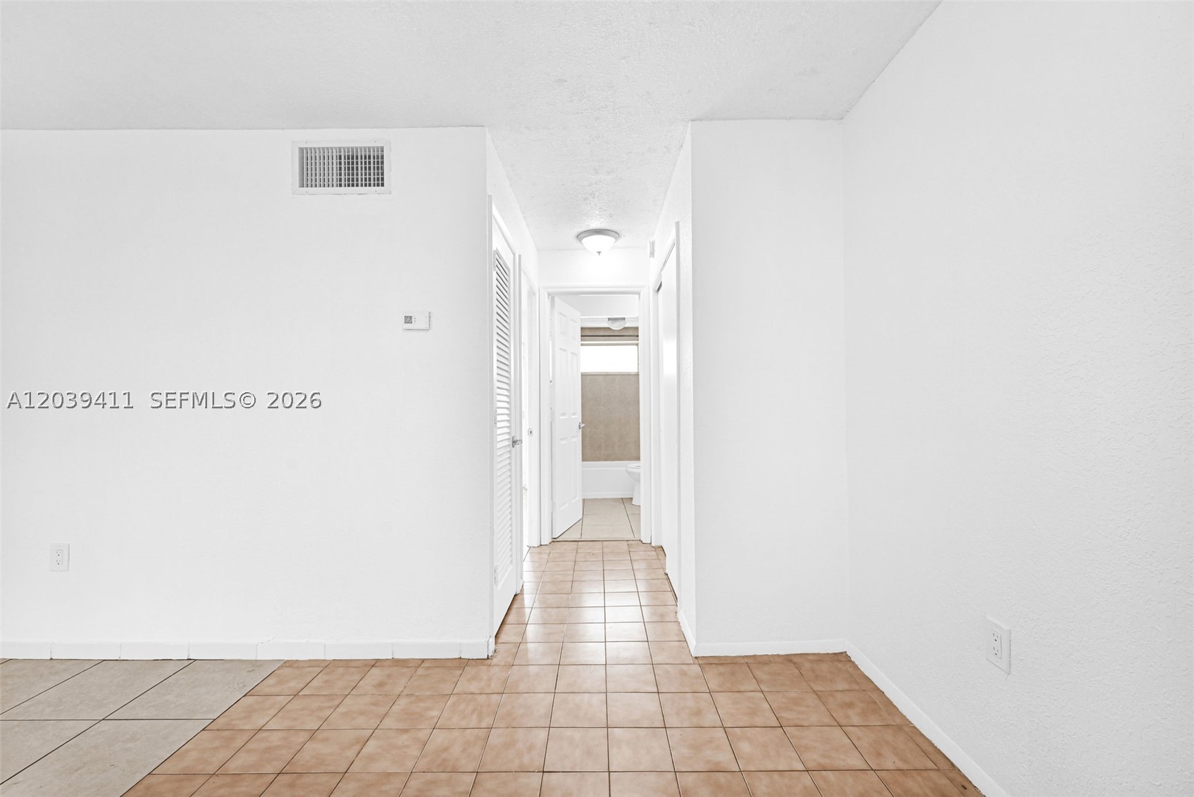 TWIN TOWERS CONDO - Residential