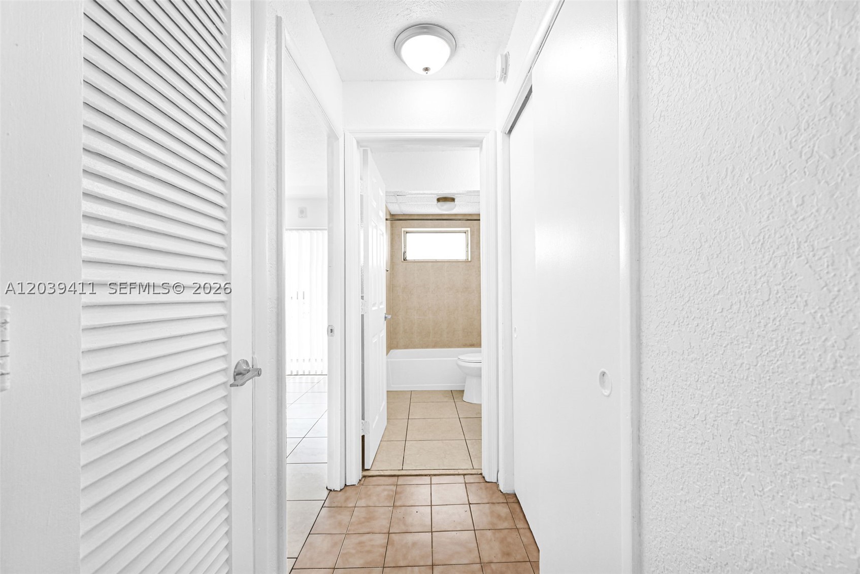 TWIN TOWERS CONDO - Residential