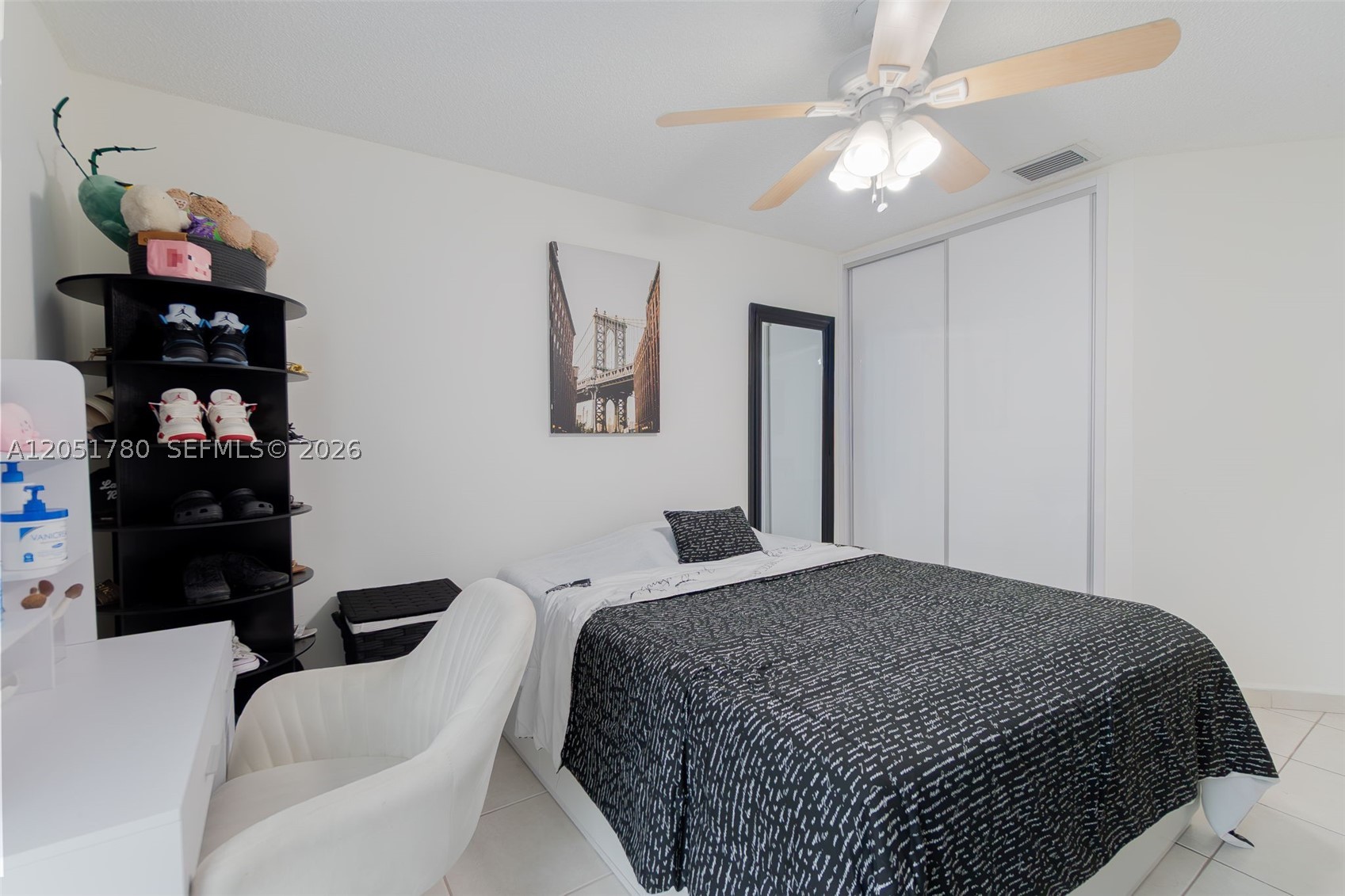 COUNTRY LAKE HOMES 1ST AD - Residential