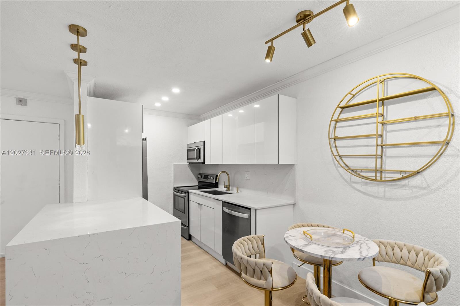 SPANISH TRACE CONDO - Residential Lease