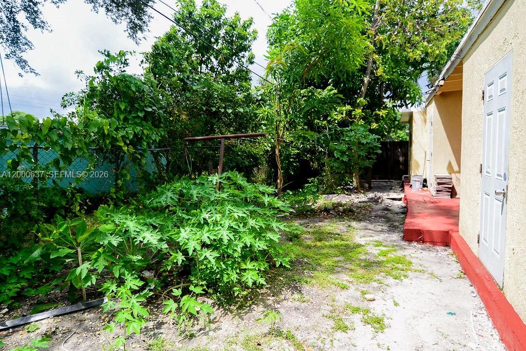 W MIAMI SHORES SEC B - Residential