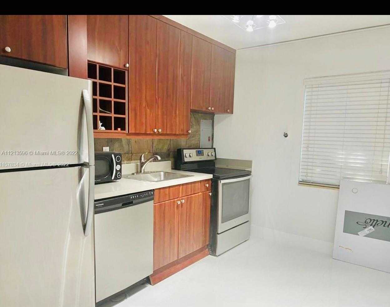 BELLE MEADE PLACE CONDO - Residential Lease