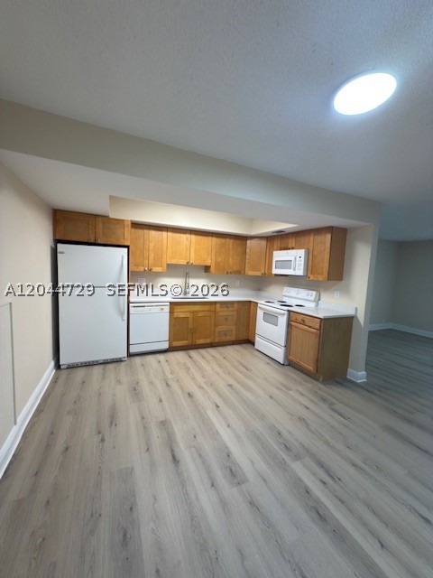 CORAL SPRINGS II - Residential Lease