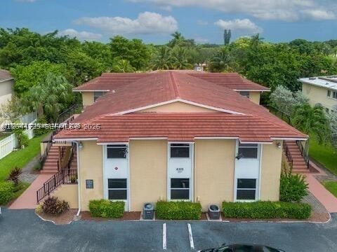 Beautiful the second-floor unit featuring 3 bedrooms and 2 bathrooms, a renovated kitchen, freshly painted, vinyl plank flooring throughout. Conveniently located near shopping centers, public transportation, major freeways & schools. No condo approval needed, move right away.