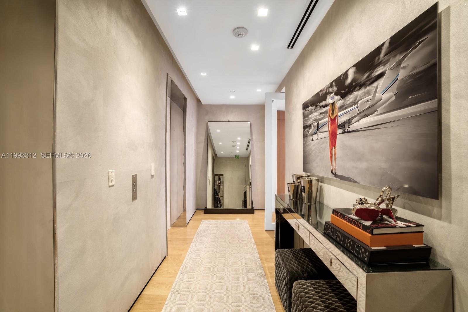 CONTINUUM ON SOUTH BEACH - Residential