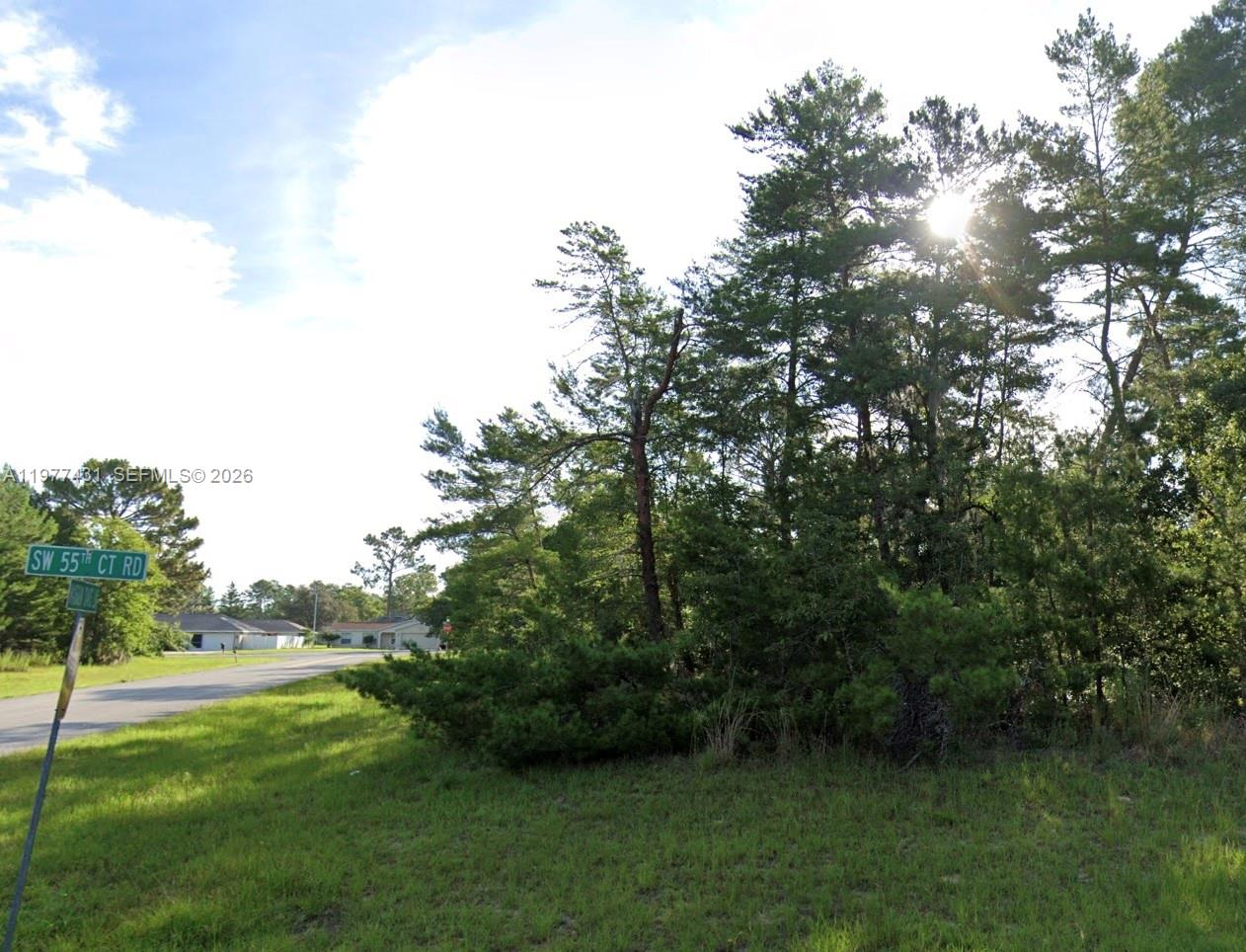 PRIME CORNER 0.32-ACRE BUILDABLE LOT LOCATED IN THE RAPIDLY GROWING MARION OAKS COMMUNITY—AN EXCELLENT OPPORTUNITY TO BUILD YOUR DREAM HOME OR INVEST IN A DEVELOPING AREA. CONVENIENTLY LOCATED NEAR I-75, OCALA DOWNTOWN SQUARE, AND STATE ROAD 200, PROVIDING QUICK ACCESS TO SHOPPING, DINING, MEDICAL FACILITIES, AND EVERYDAY AMENITIES. ENJOY NEARBY THE BEAUTIFUL RAINBOW RIVER JUST ABOUT 30 MINUTES AWAY. DON’T MISS THE CHANCE TO SECURE LAND IN ONE OF OCALA’S EXPANDING COMMUNITIES. AVAILABLE NOW! PRICE IS NEGOTIABLE