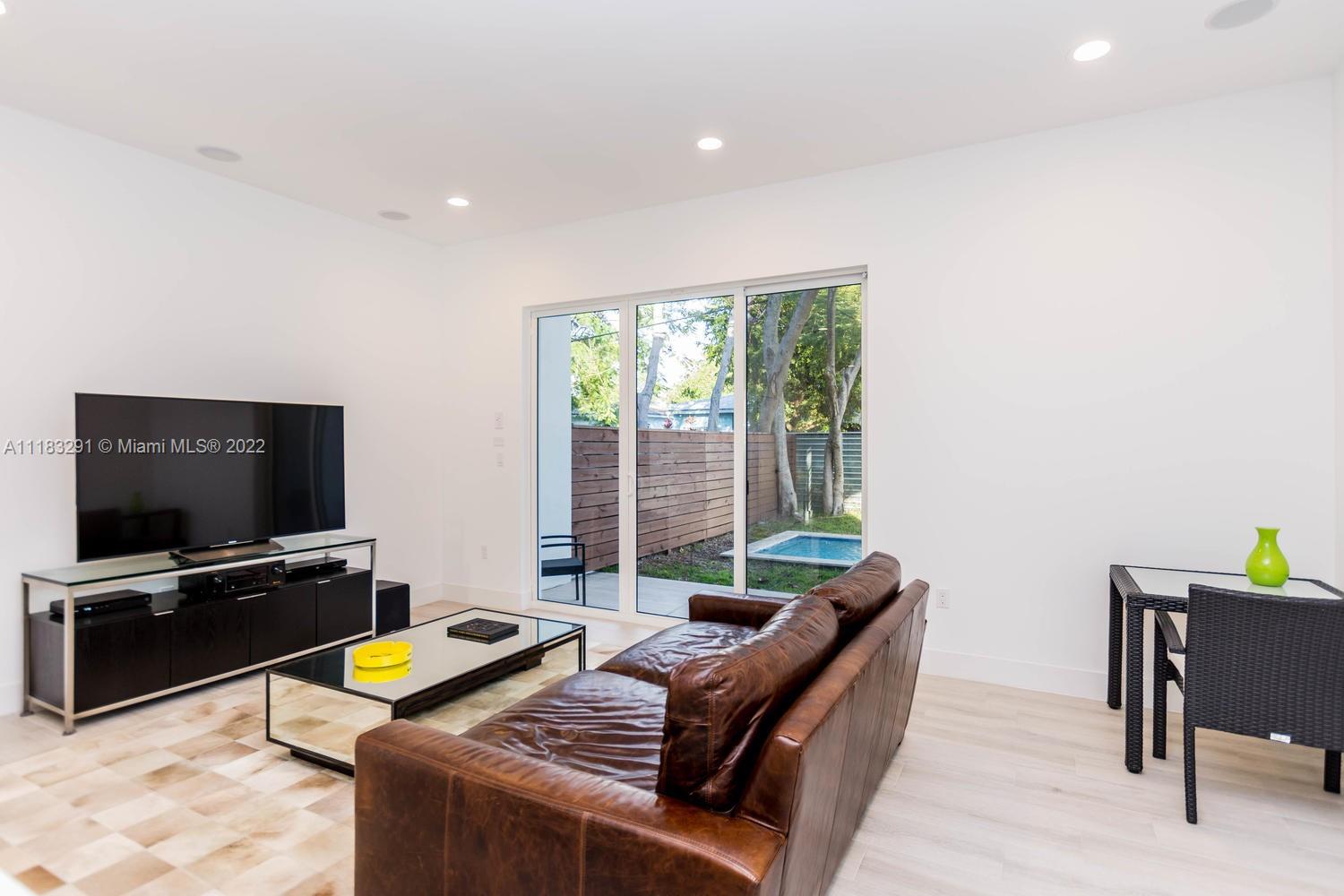 2873-2875 SW 33 CT CONDO - Residential Lease