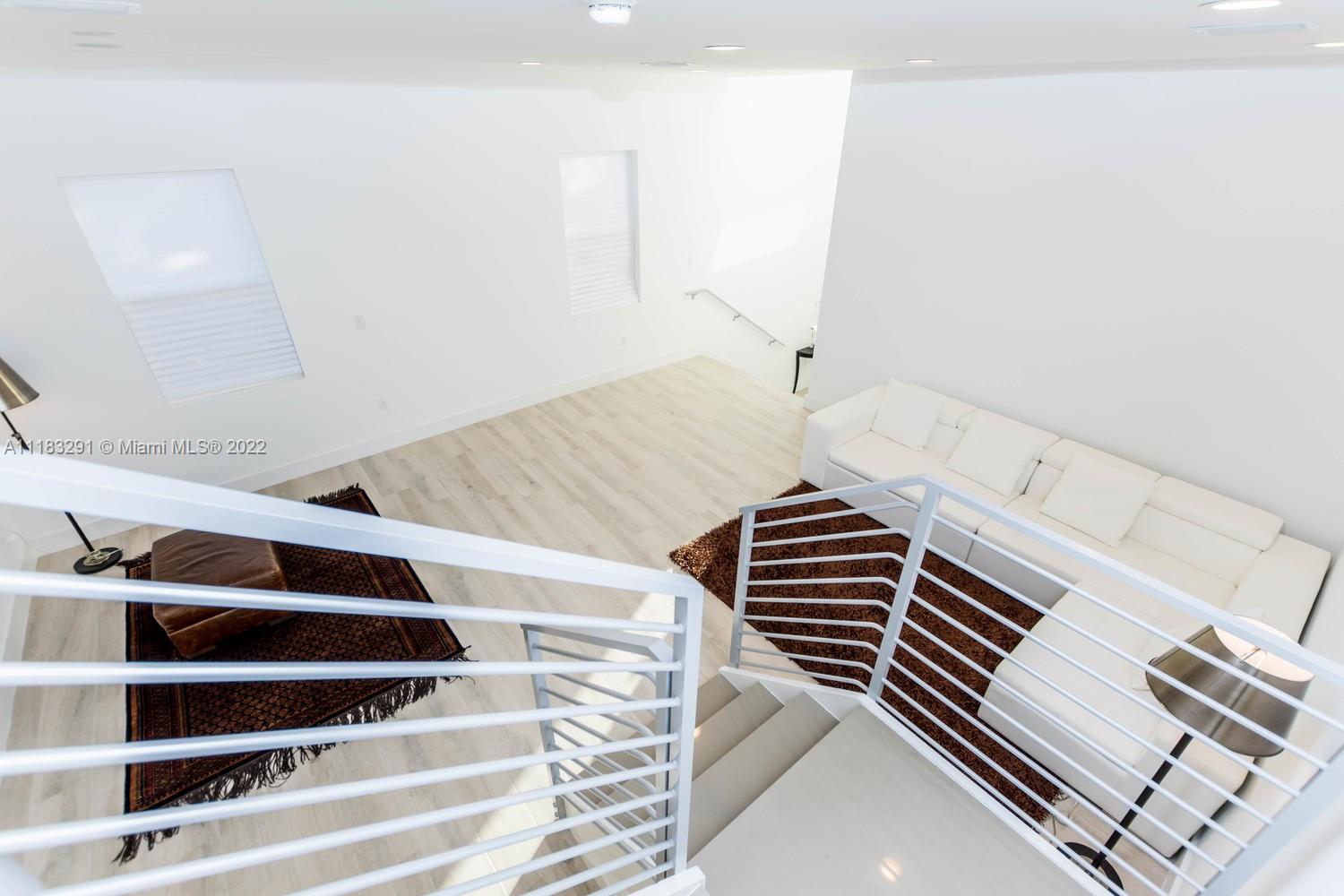 2873-2875 SW 33 CT CONDO - Residential Lease
