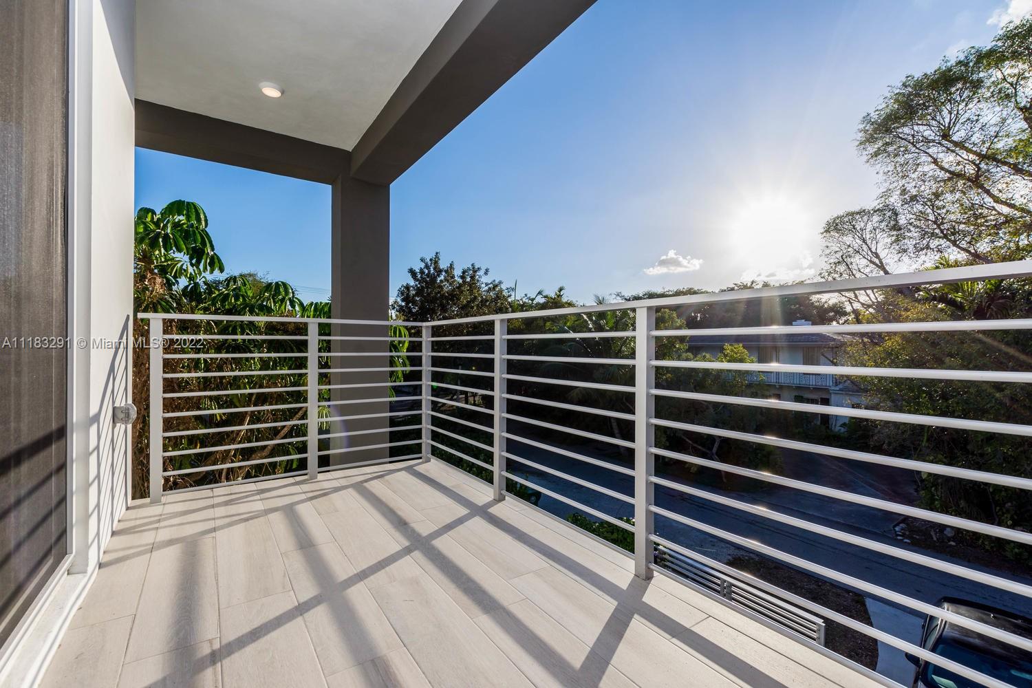 2873-2875 SW 33 CT CONDO - Residential Lease