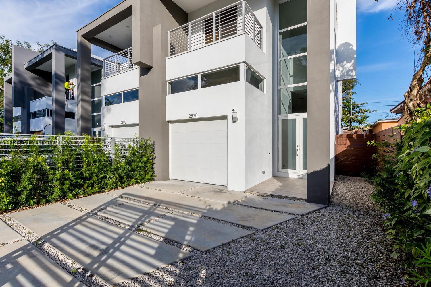 2873-2875 SW 33 CT CONDO - Residential Lease