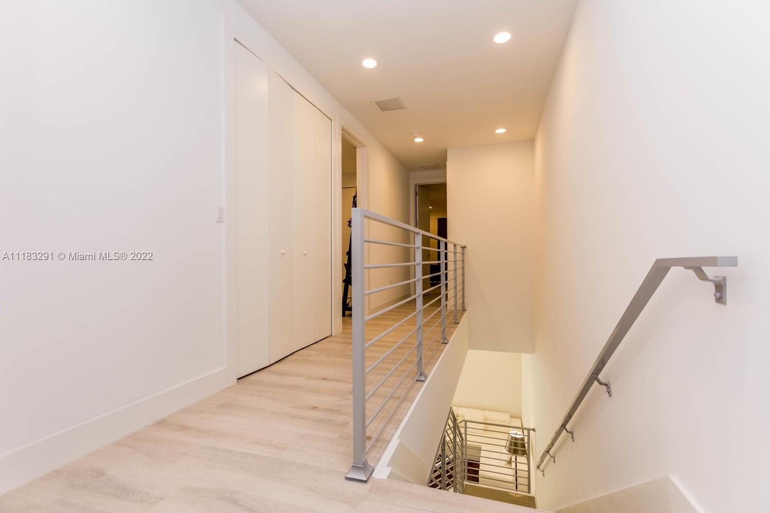 2873-2875 SW 33 CT CONDO - Residential Lease