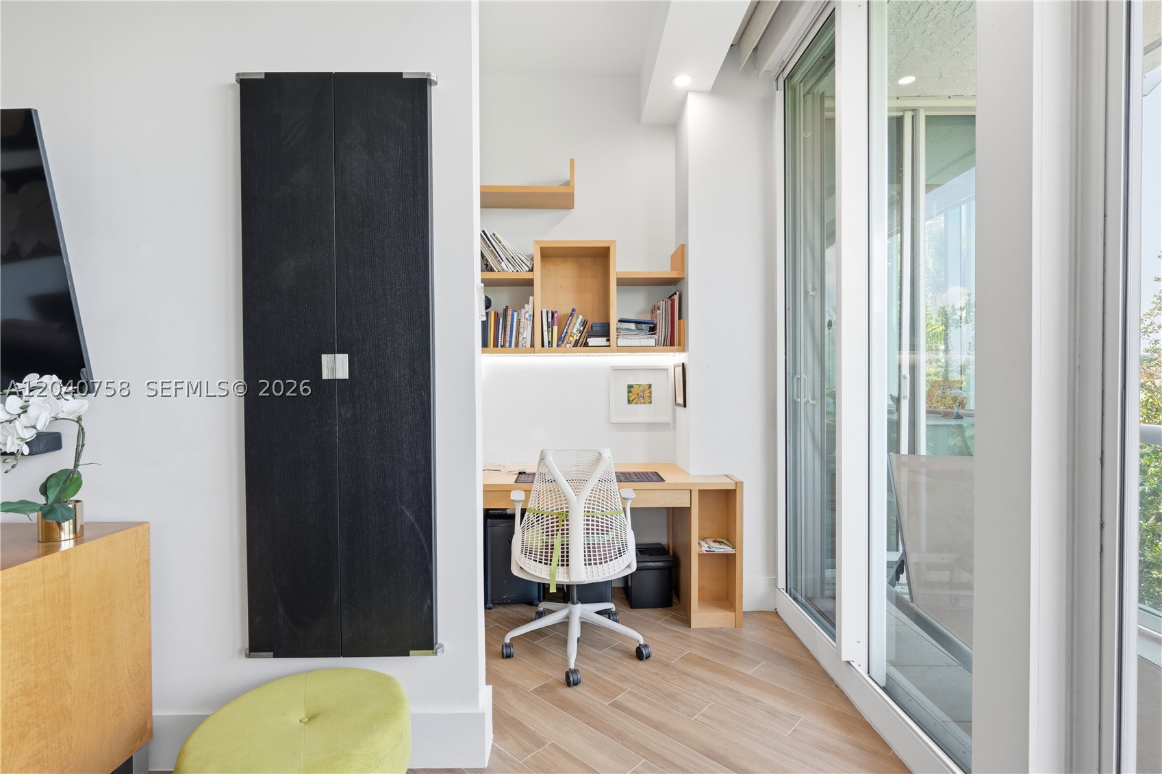 OCEANIA IV CONDO - Residential