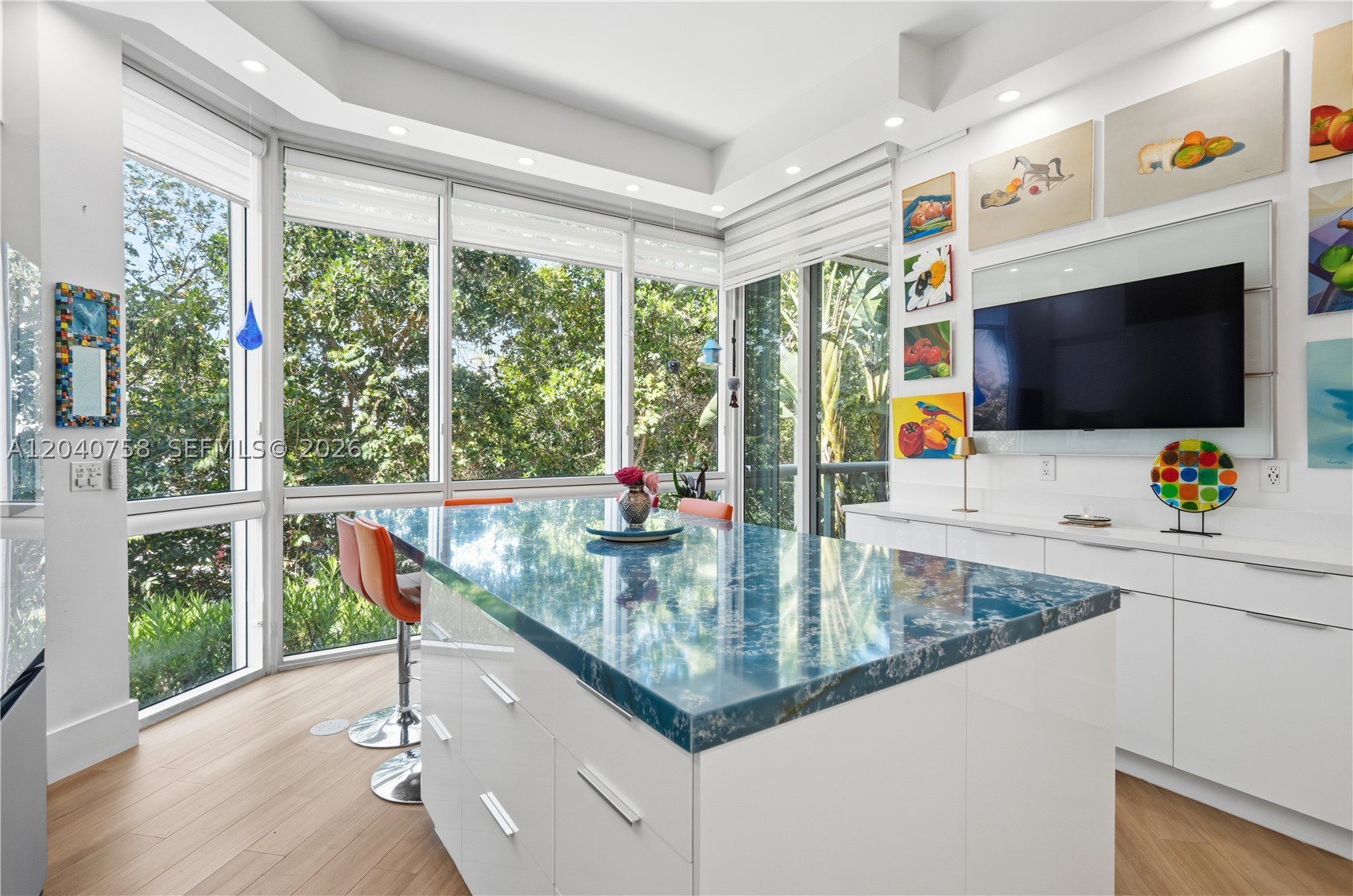 OCEANIA IV CONDO - Residential