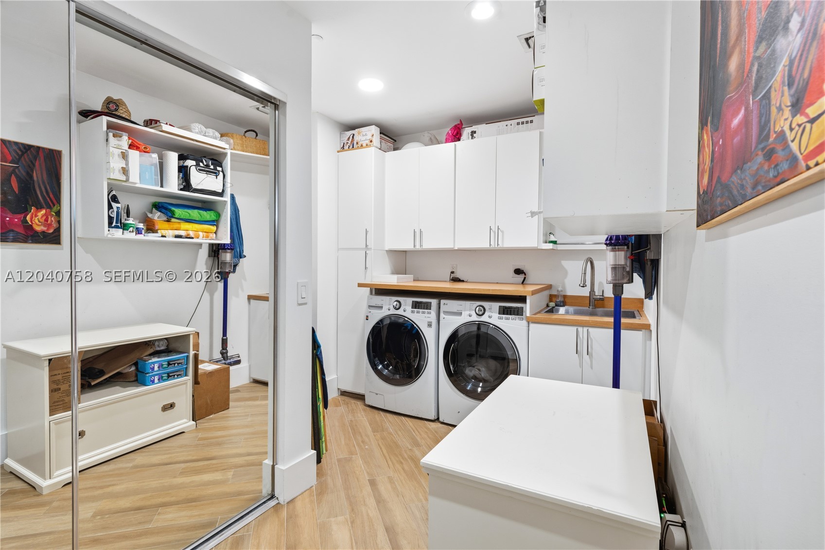 OCEANIA IV CONDO - Residential