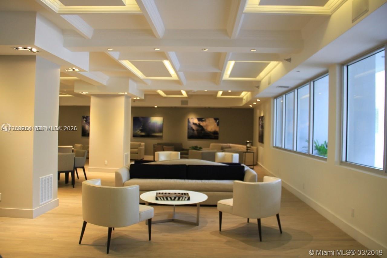 DECOPLAGE CONDO - Residential Lease
