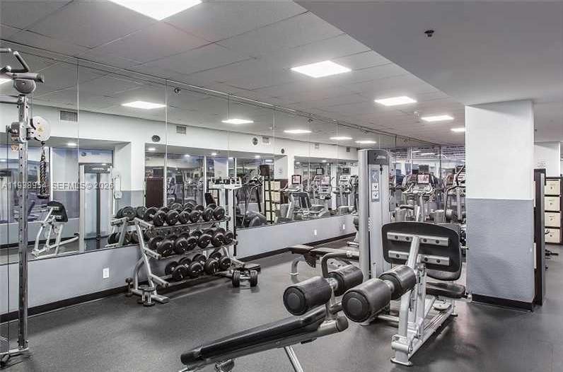 DECOPLAGE CONDO - Residential Lease