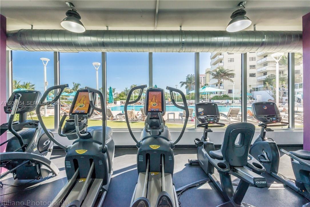 DECOPLAGE CONDO - Residential Lease
