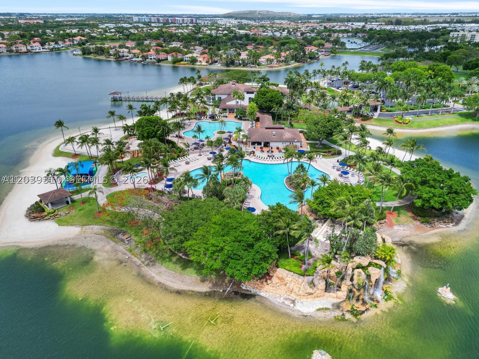 DORAL ISLES VENETIA - Residential