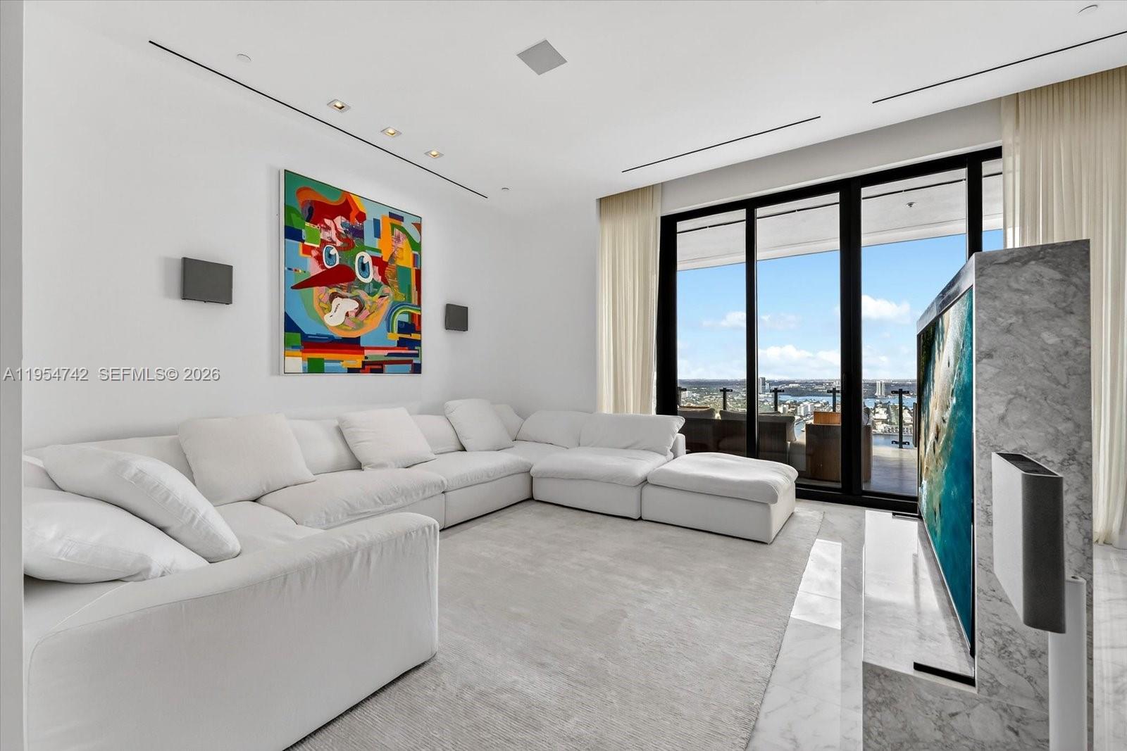 MUSE CONDO - Residential
