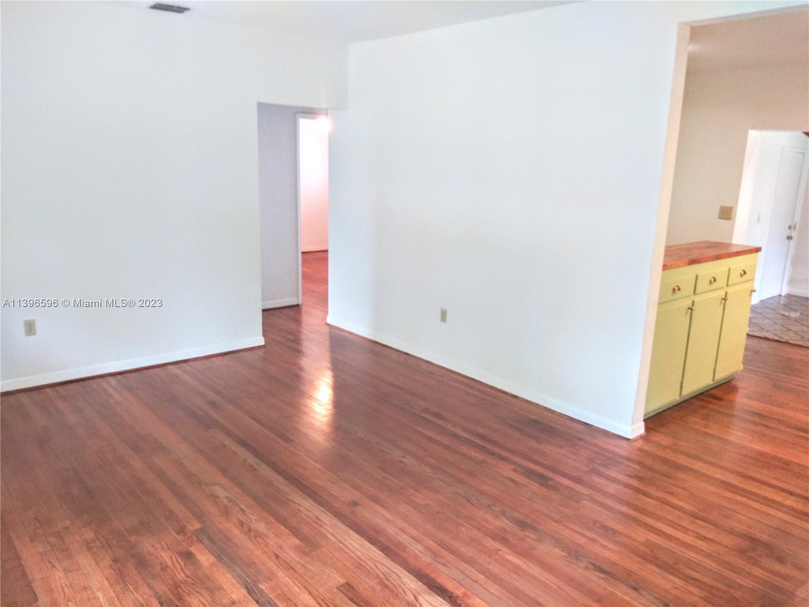 GLENROYAL AMD - Residential Lease