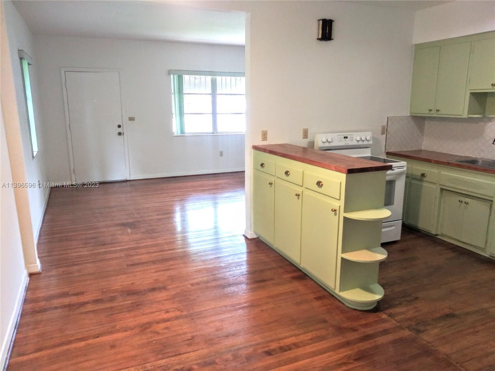 GLENROYAL AMD - Residential Lease