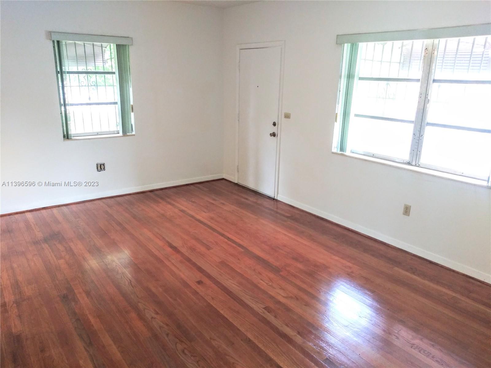 GLENROYAL AMD - Residential Lease