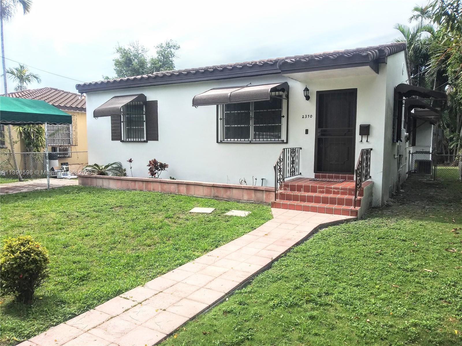 GLENROYAL AMD - Residential Lease
