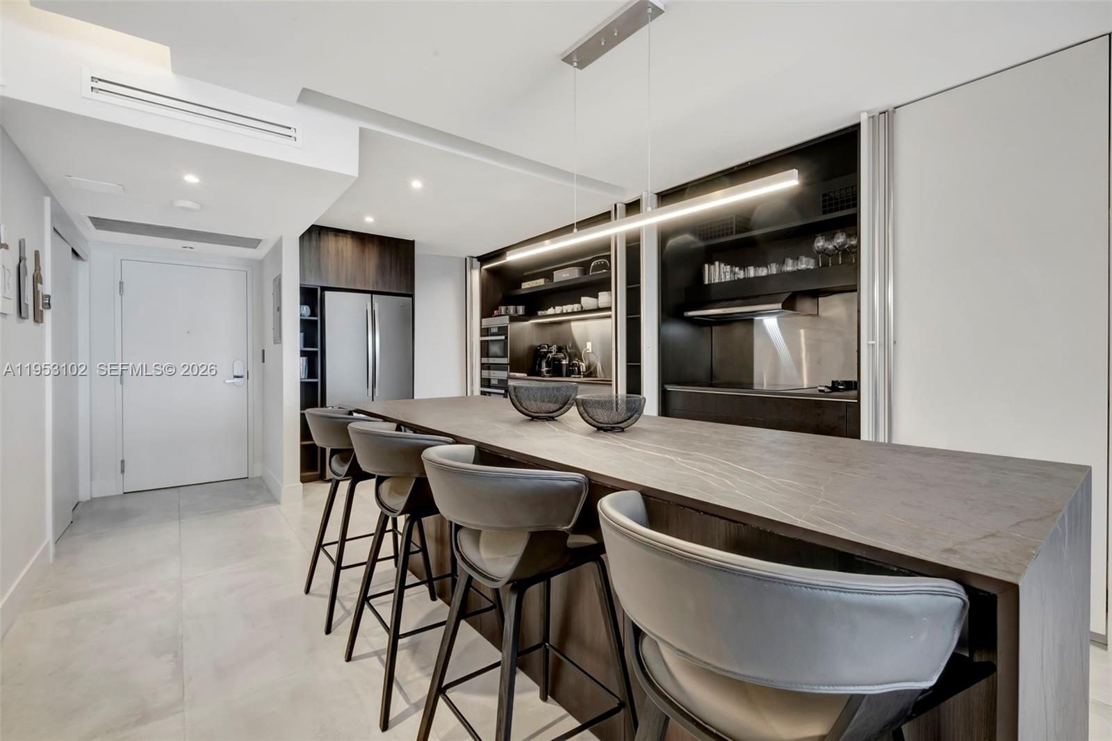 RONEY PALACE CONDO - Residential