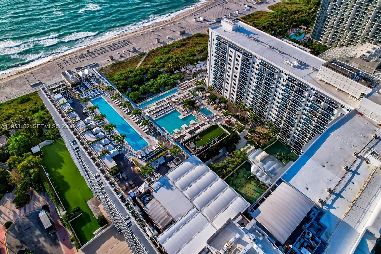 RONEY PALACE CONDO - Residential