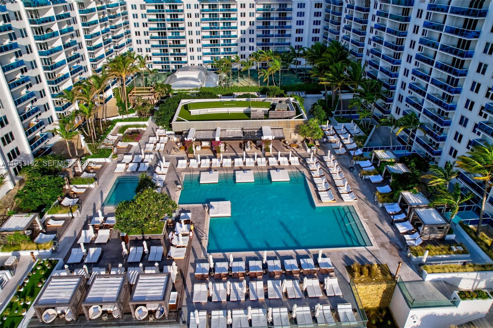 RONEY PALACE CONDO - Residential