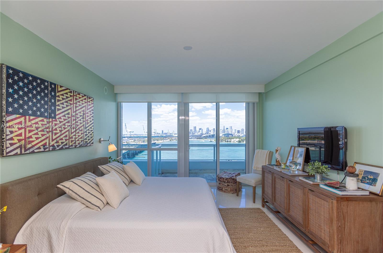 THE BENTLEY BAY CONDO - Residential