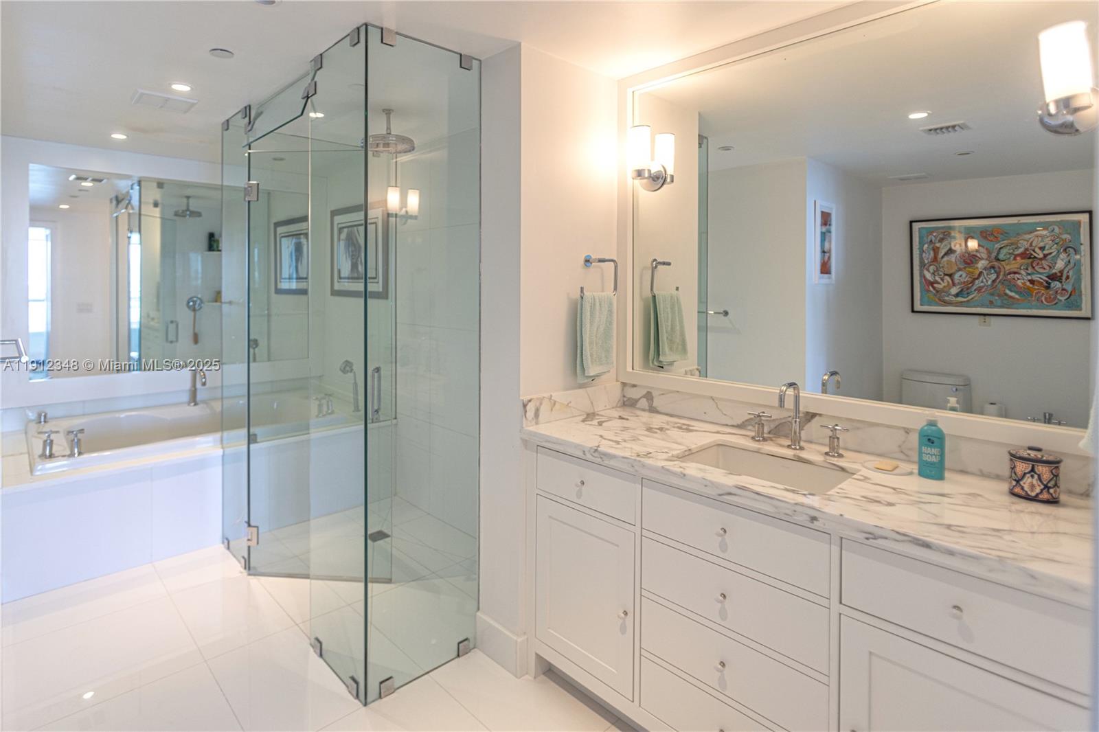 THE BENTLEY BAY CONDO - Residential